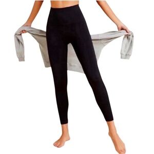 SPANX Look At Me Now Cropped Leggings Side Seam Sz Large Black